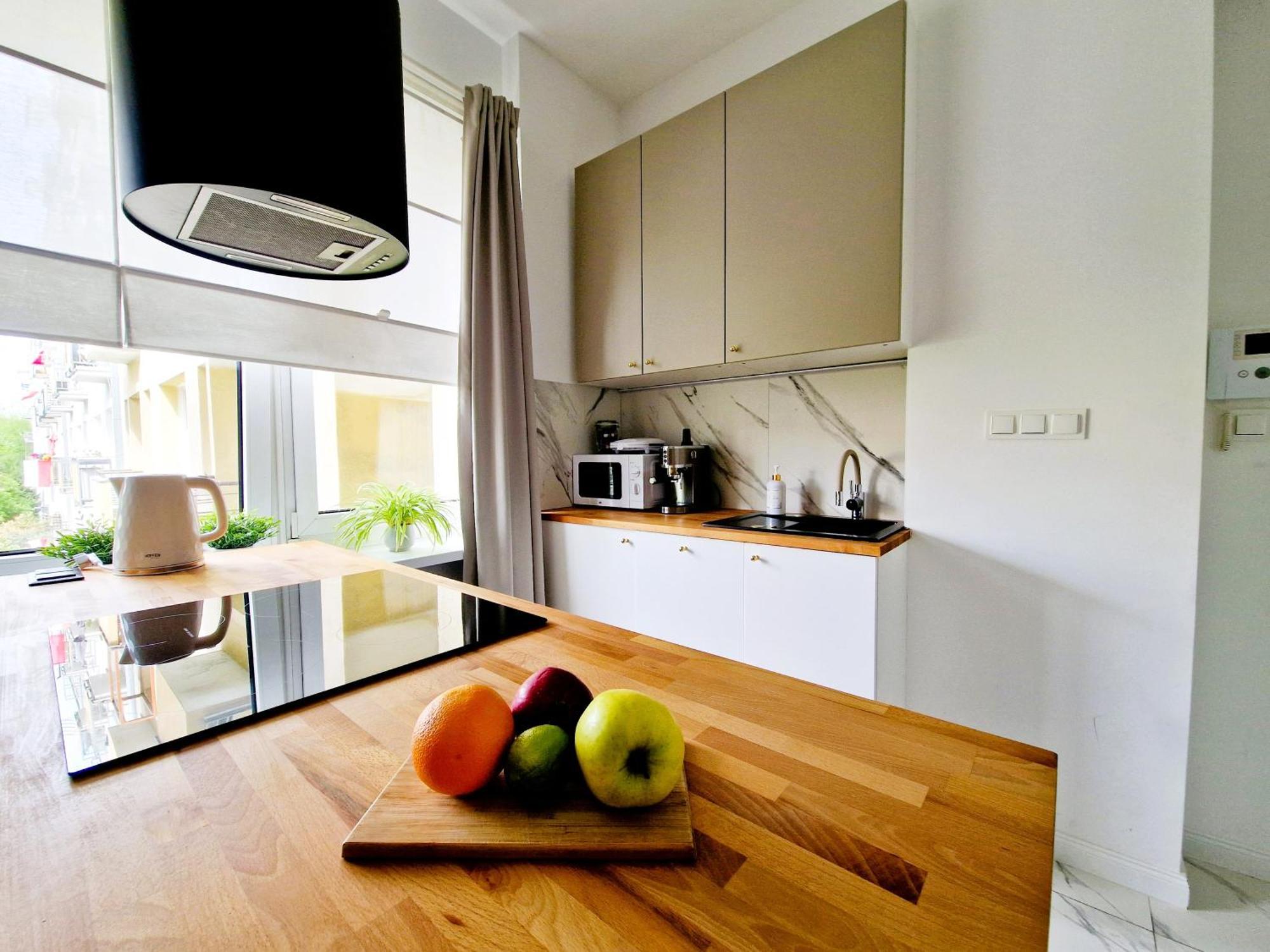 J&W Apartments Grojecka Glam Flat Warschau Exterior foto