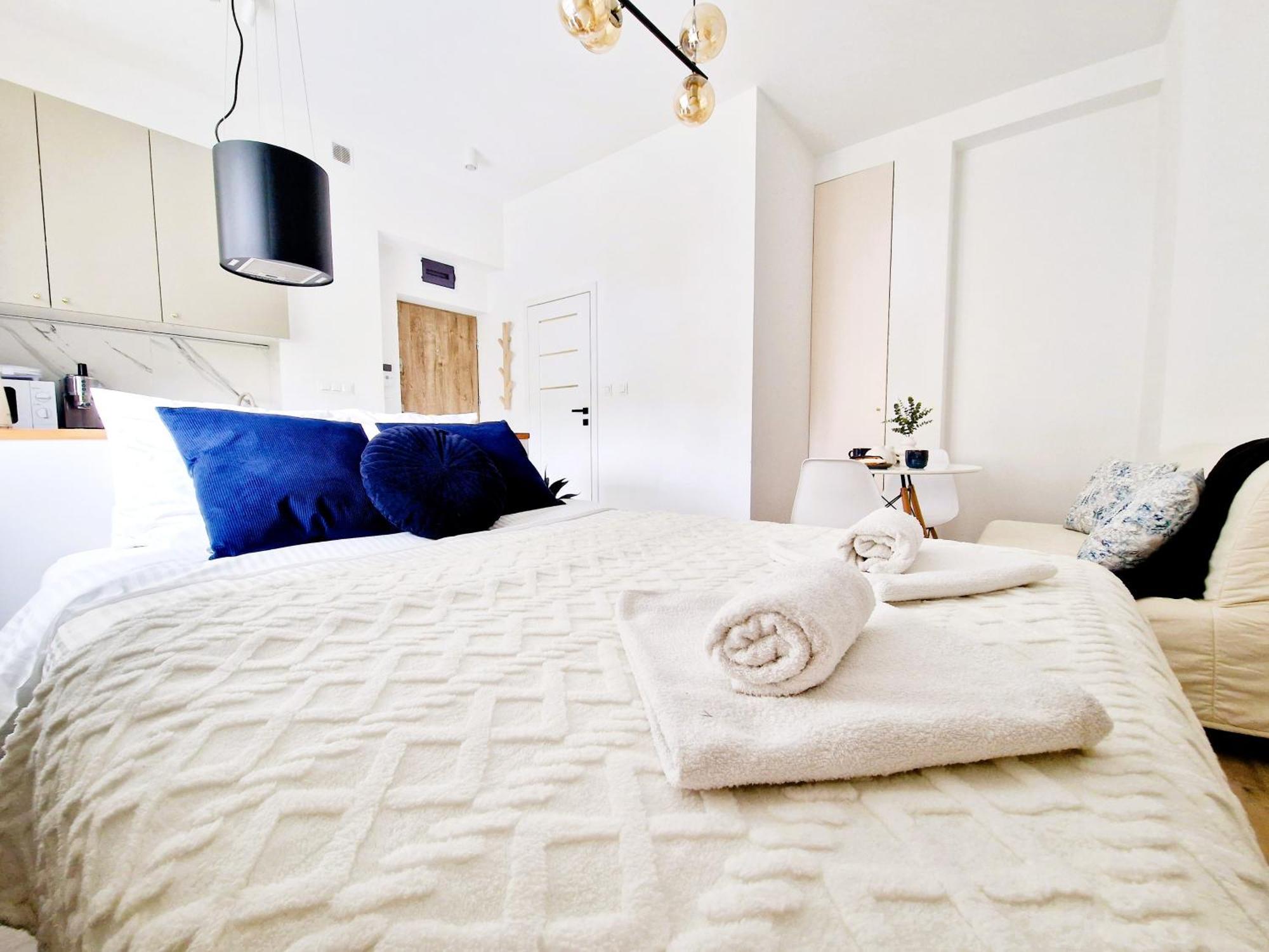 J&W Apartments Grojecka Glam Flat Warschau Exterior foto